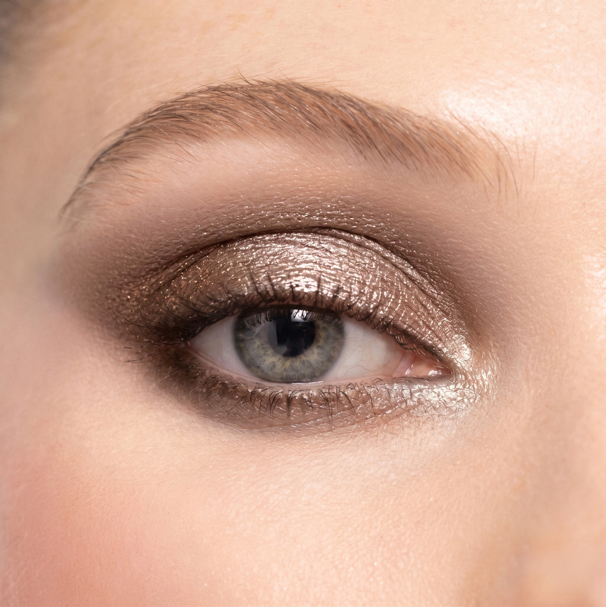 backstage-artistry-luxe-eye-quad-07-07-2026_PMG_Eyes_BQ_FilmNoirNude_Macro_LS_Edits_Biel_1_079cc087-5e80-4107- Backstage Artistry Luxe Eye Quad