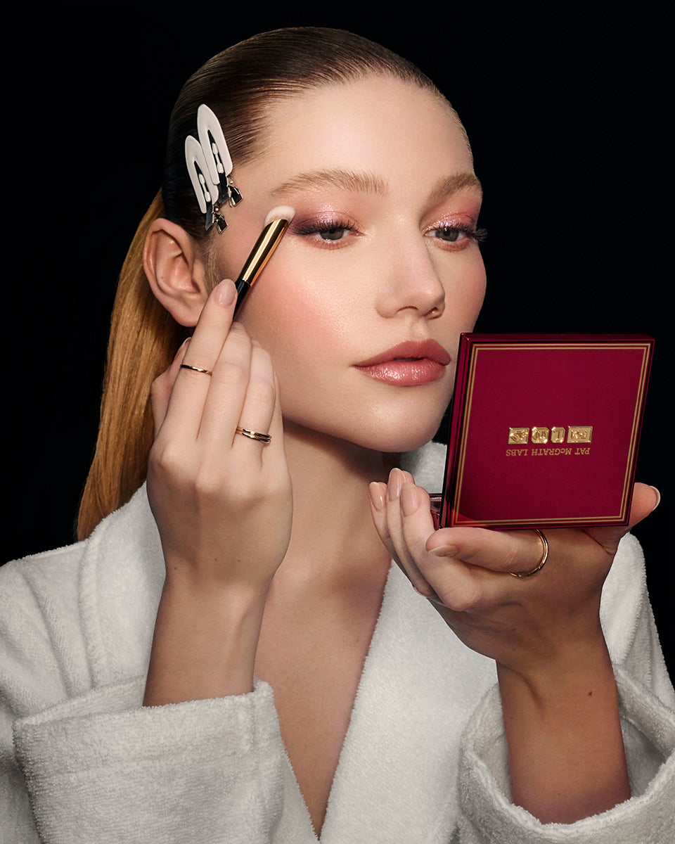 backstage-artistry-luxe-eye-quad-12-12-PMG_BACKSTAGE-ARTISTRY_ROSE-REBELLION_BEAUTY_SHOT_4x5_RGB Backstage Artistry Luxe Eye Quad
